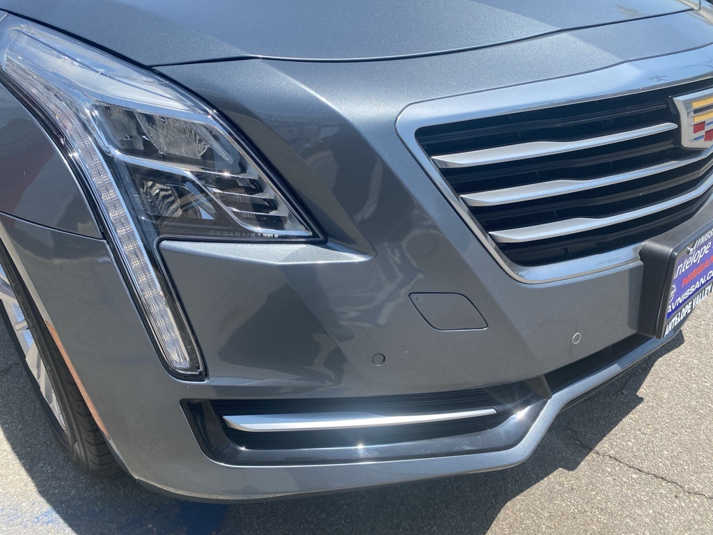 Vehicle image 32 of 34