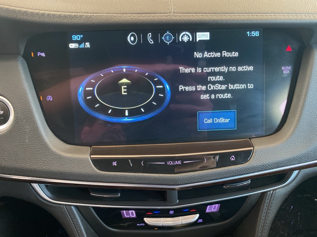 Vehicle image 22 of 34