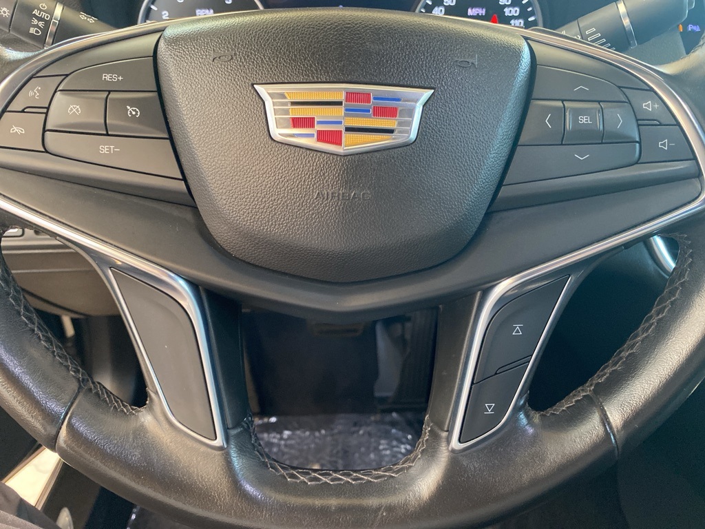 Vehicle image 18 of 34