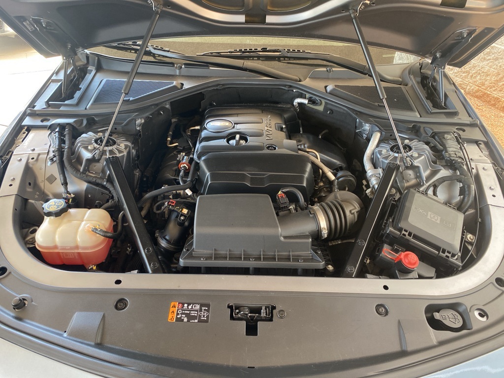 Vehicle image 7 of 34