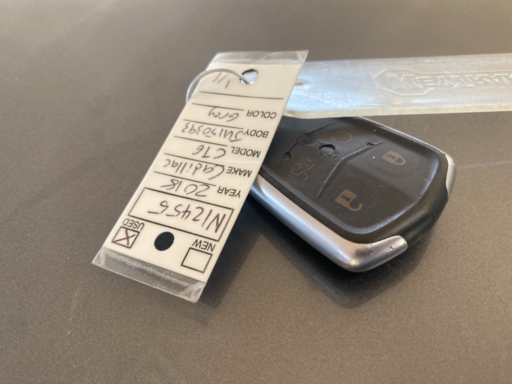 Vehicle image 27 of 34