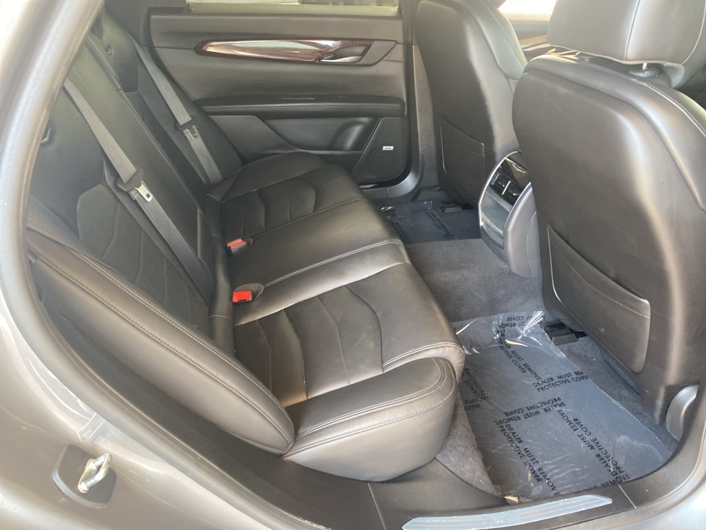 Vehicle image 15 of 34