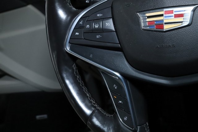 Vehicle image 28 of 46