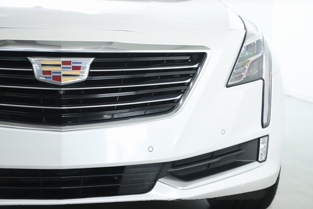 Vehicle image 15 of 46