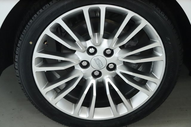 Vehicle image 17 of 46