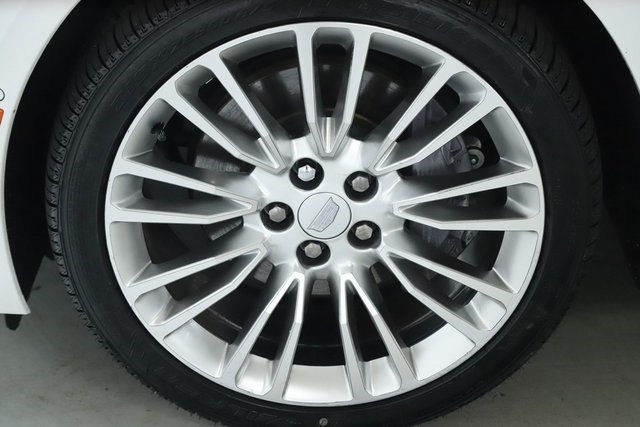 Vehicle image 42 of 46