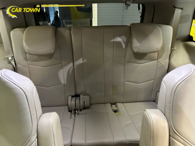 2018 Cadillac Escalade Luxury Image 20 of 50