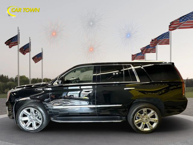 2018 Cadillac Escalade Luxury Image 12 of 50