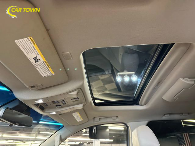 2018 Cadillac Escalade Luxury Image 50 of 50