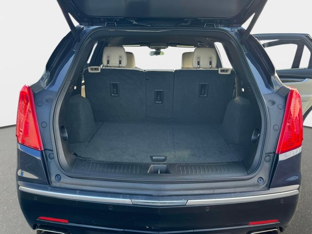 Vehicle image 8 of 27