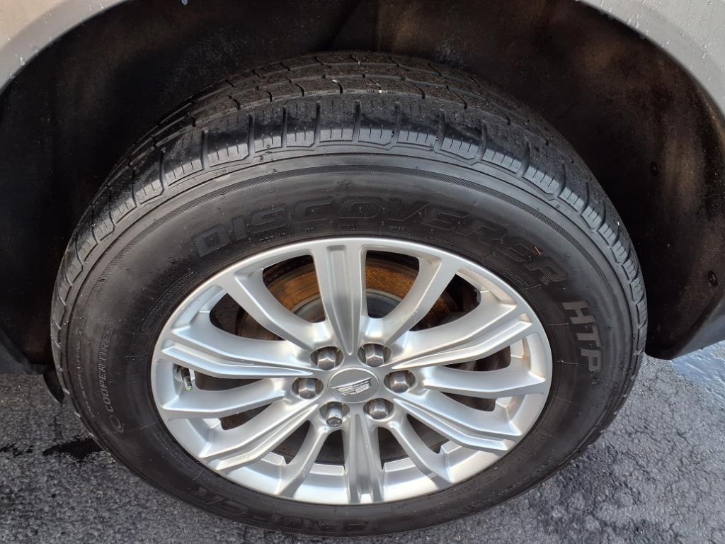 Vehicle image 10 of 22