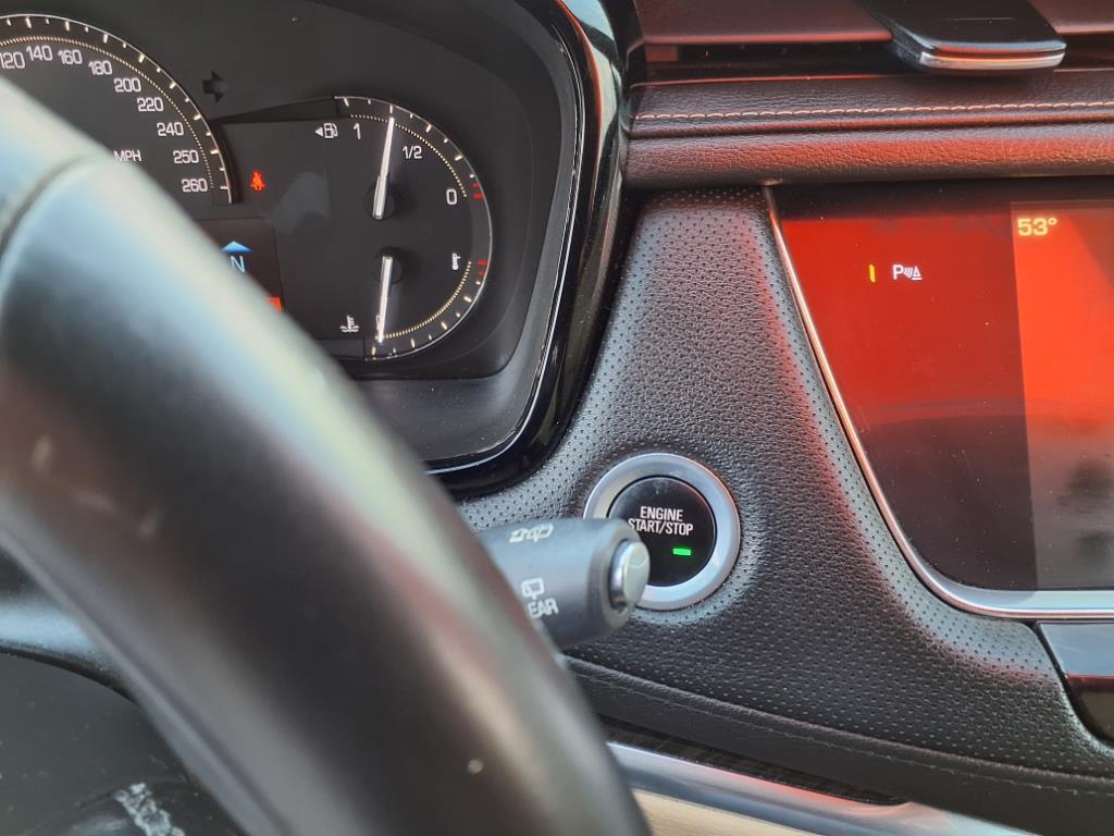 Vehicle image 17 of 22