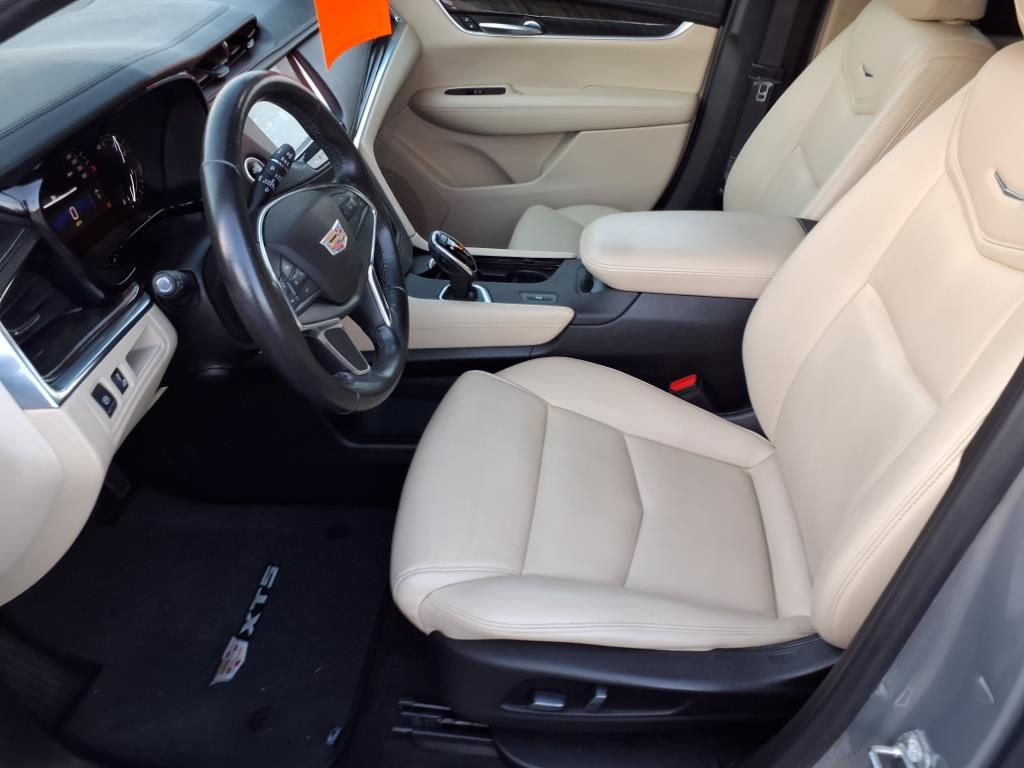 Vehicle image 5 of 22