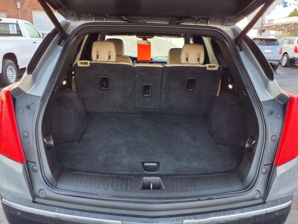 Vehicle image 11 of 22