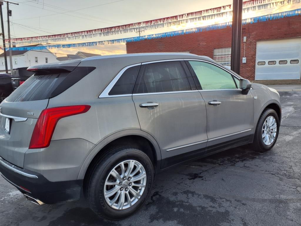 Vehicle image 4 of 22