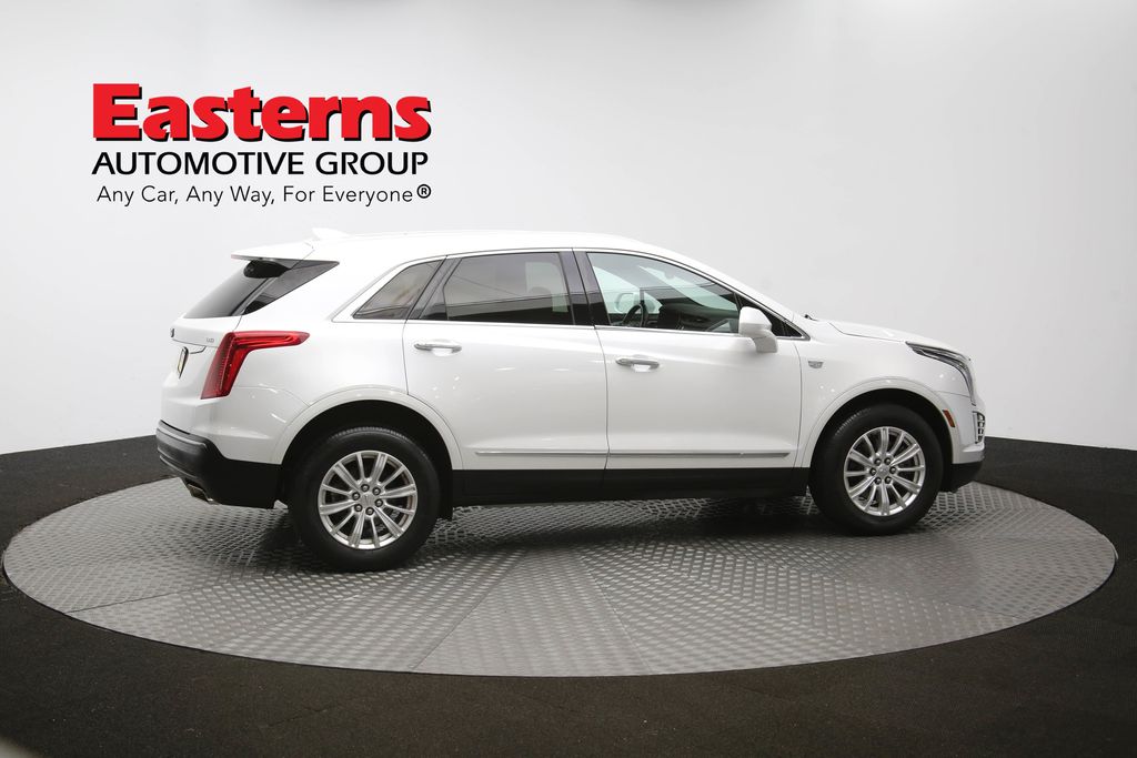 Vehicle image 25 of 61