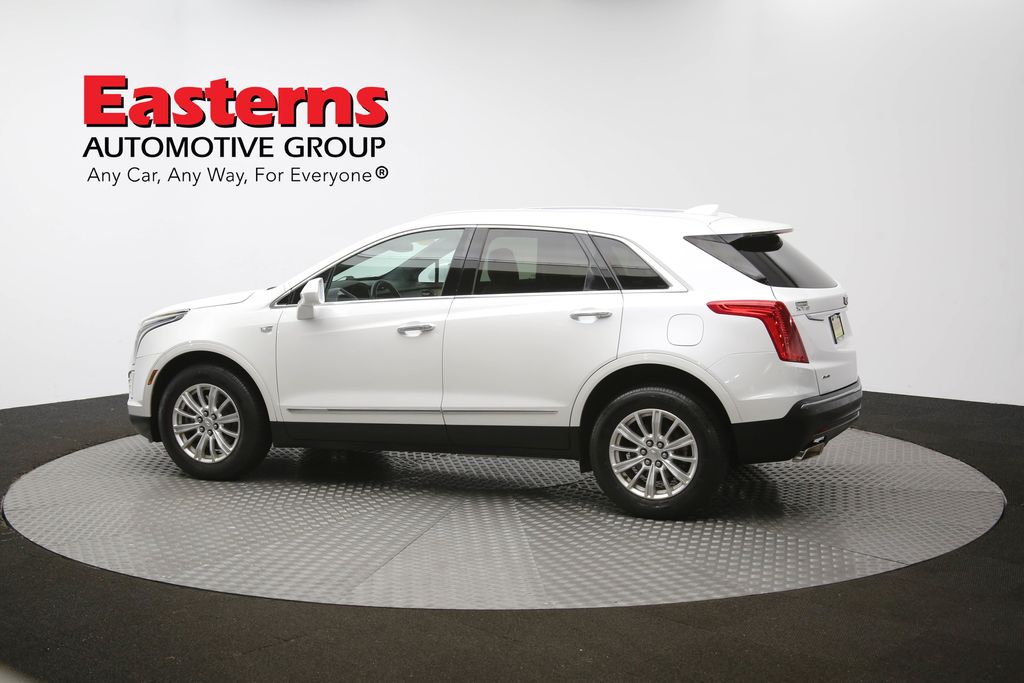 Vehicle image 32 of 61