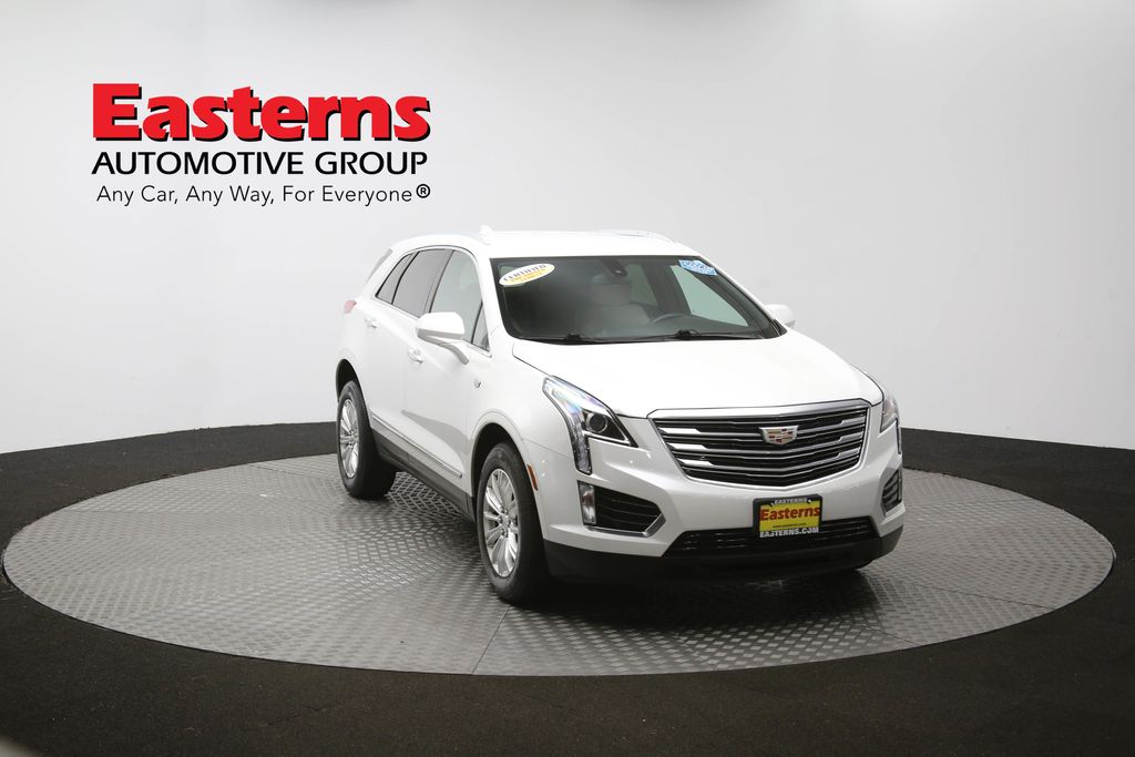 Vehicle image 10 of 61