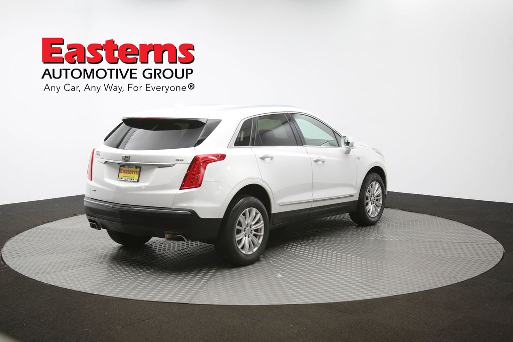 Vehicle image 21 of 61