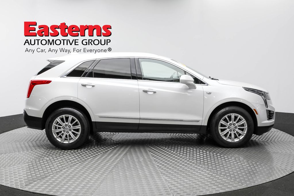 Vehicle image 18 of 61