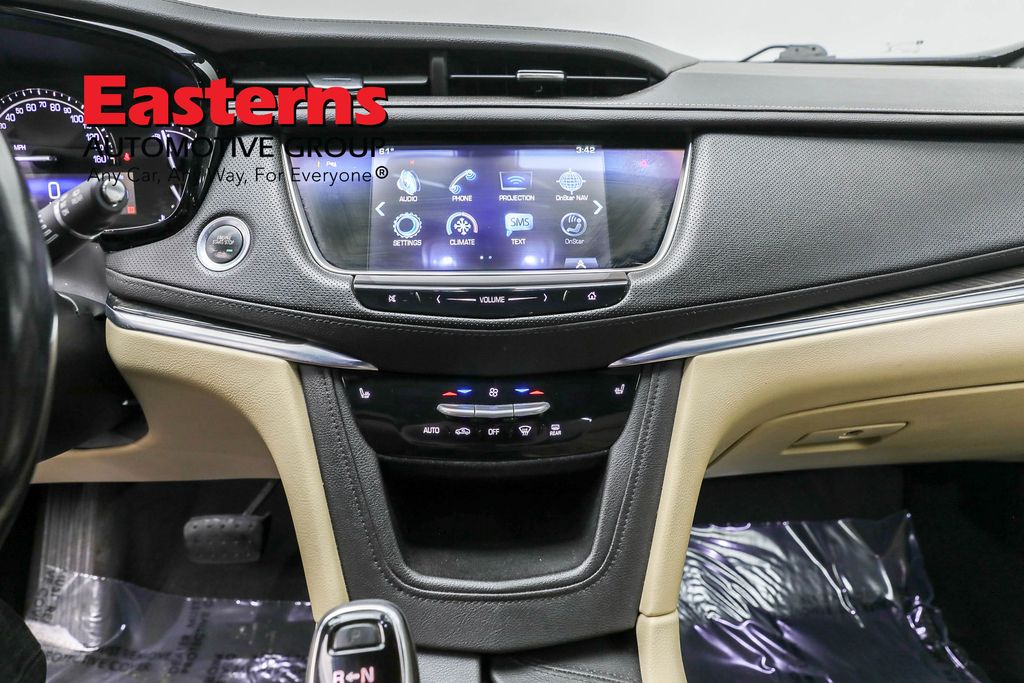 Vehicle image 42 of 61