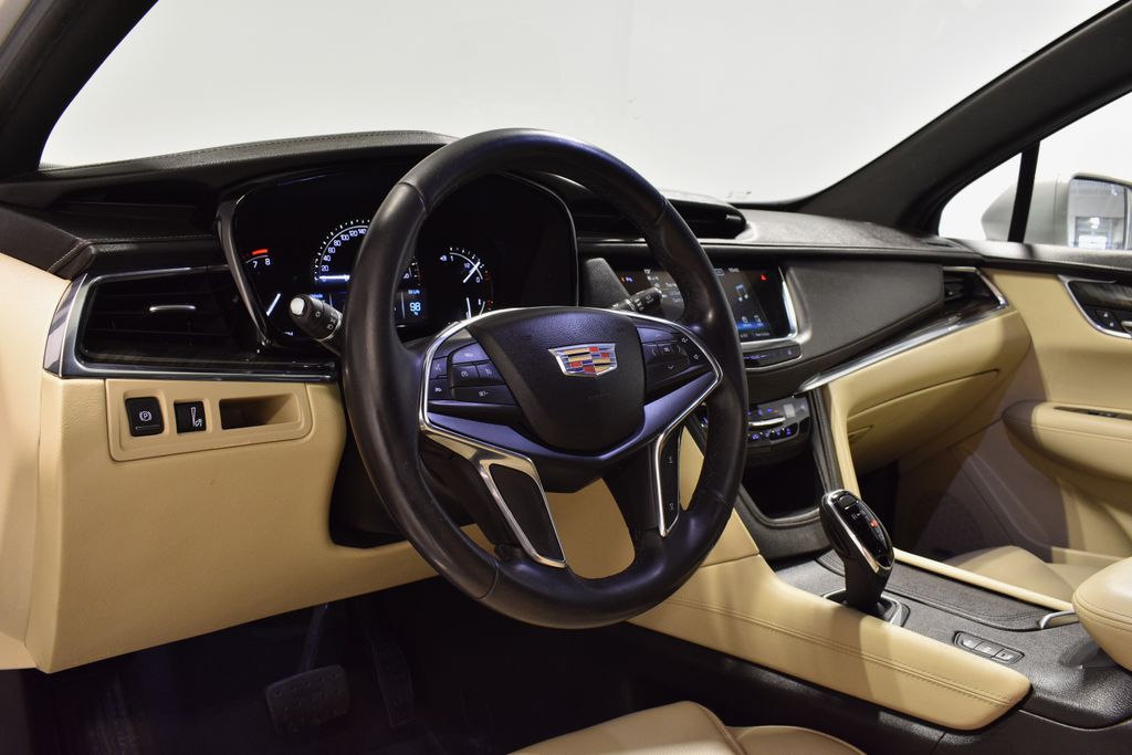 Vehicle image 13 of 49