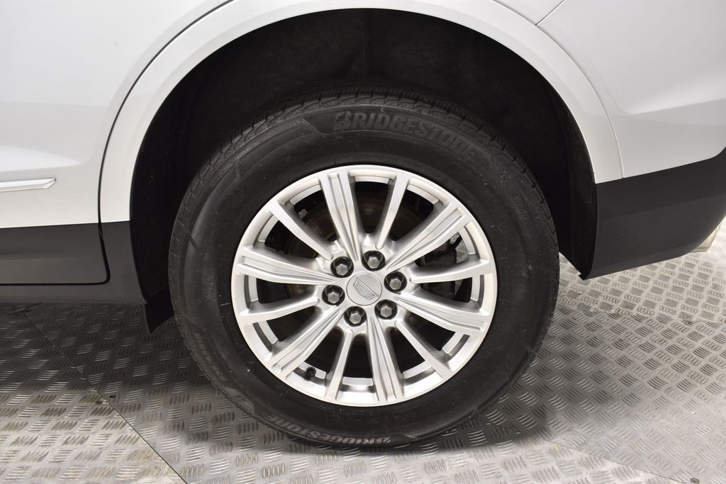 Vehicle image 45 of 49