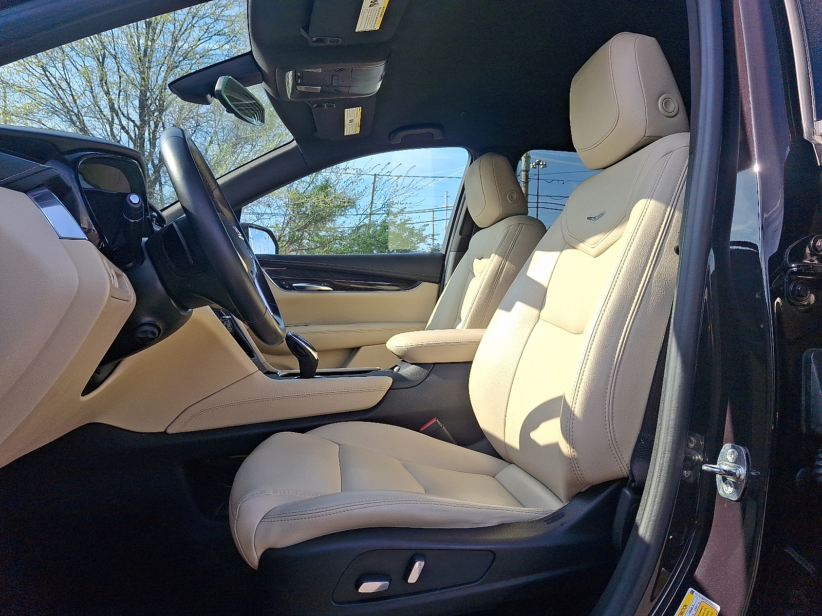 Vehicle image 13 of 30