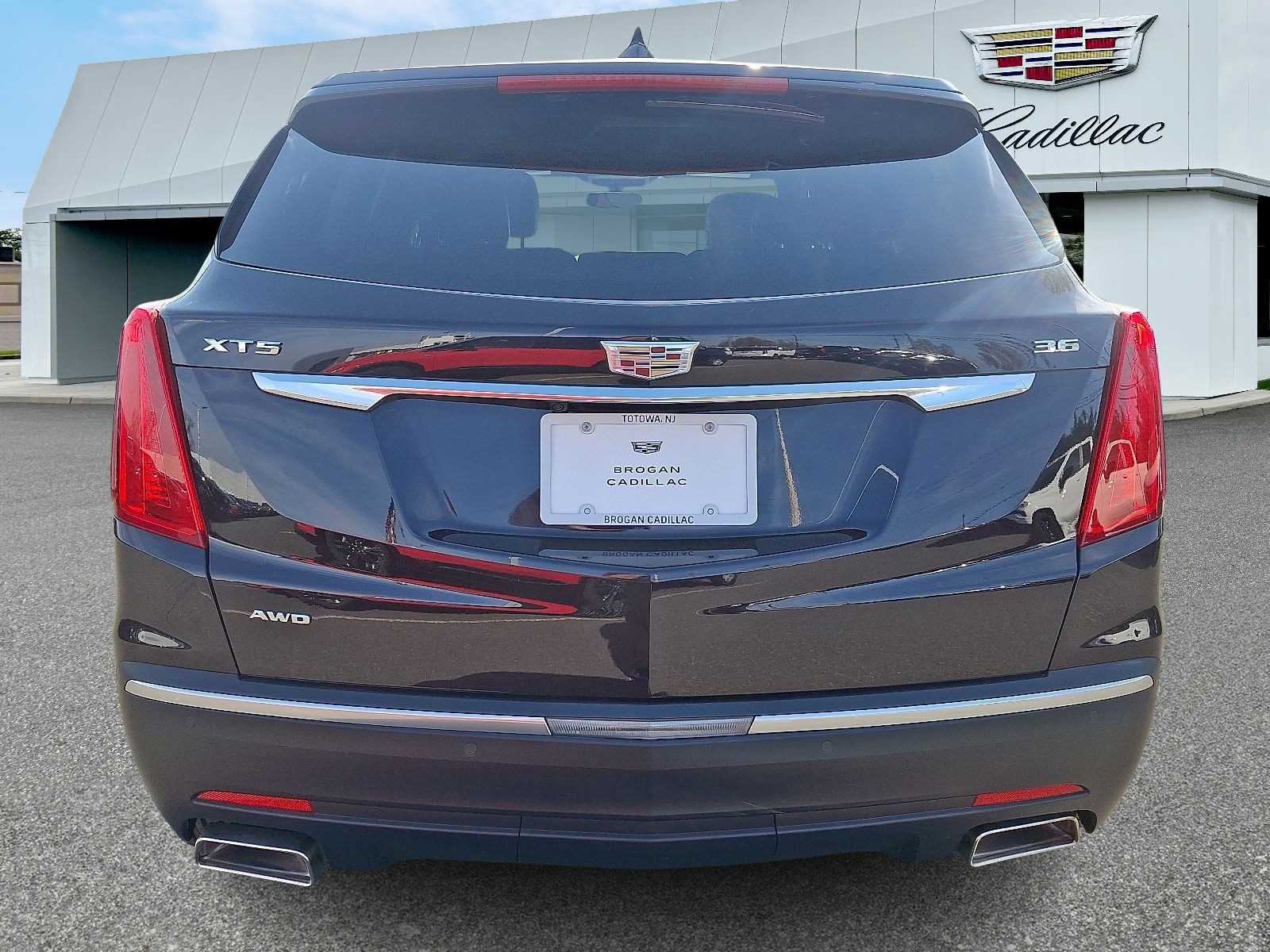 Vehicle image 7 of 30