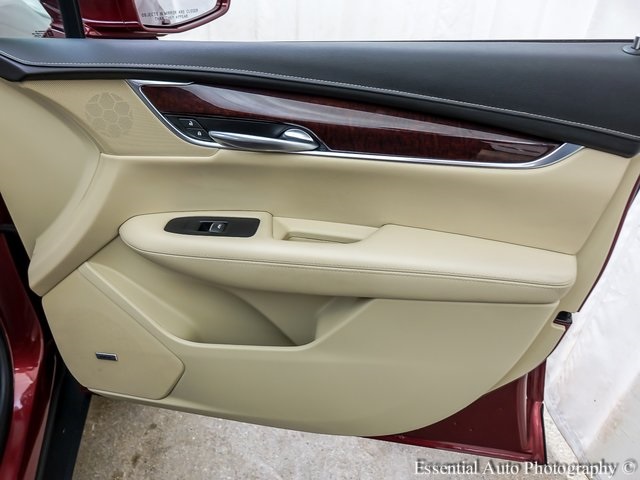 Vehicle image 23 of 26