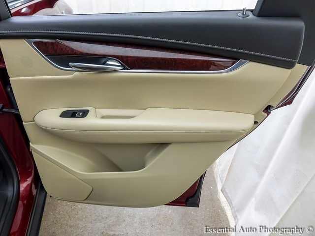 Vehicle image 22 of 26