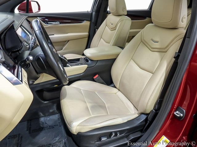 Vehicle image 8 of 26