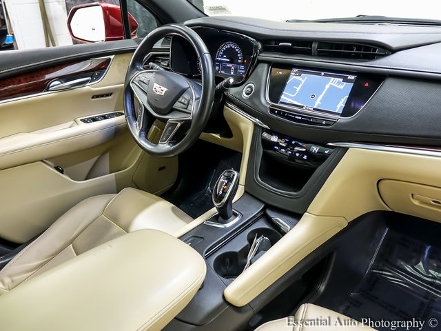 Vehicle image 24 of 26
