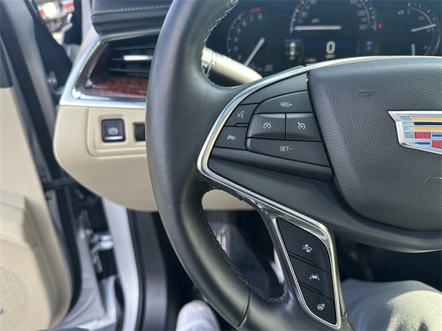Vehicle image 28 of 48