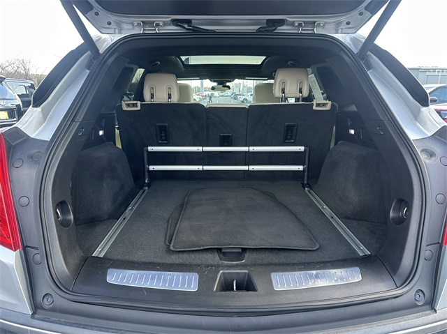 Vehicle image 42 of 48