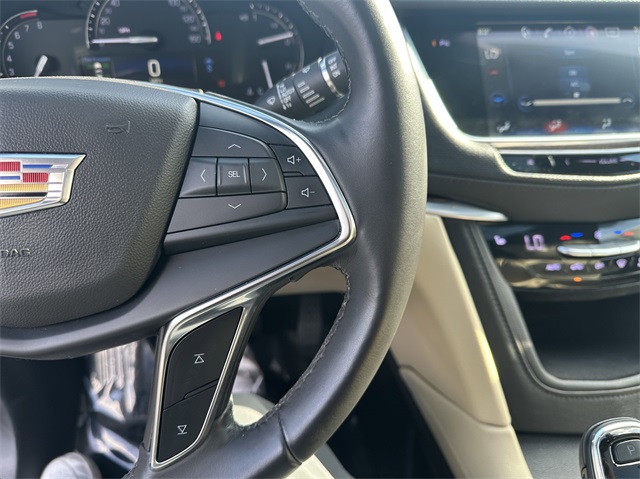 Vehicle image 29 of 48