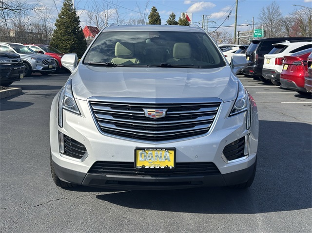 Vehicle image 4 of 48