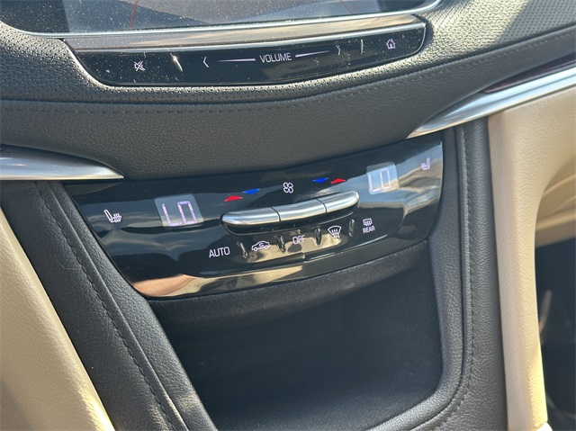Vehicle image 24 of 48