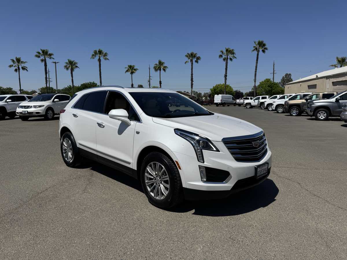 Vehicle image 4 of 46