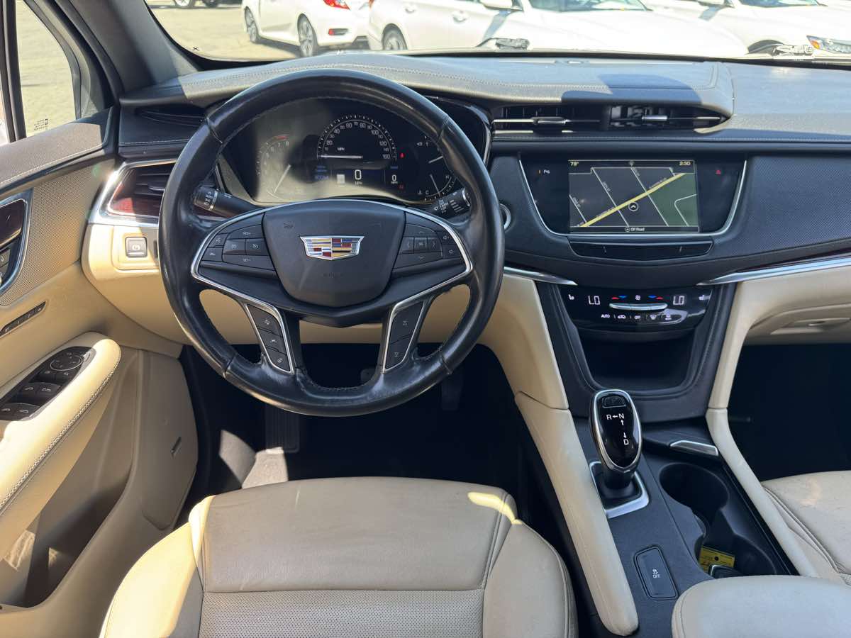 Vehicle image 27 of 46