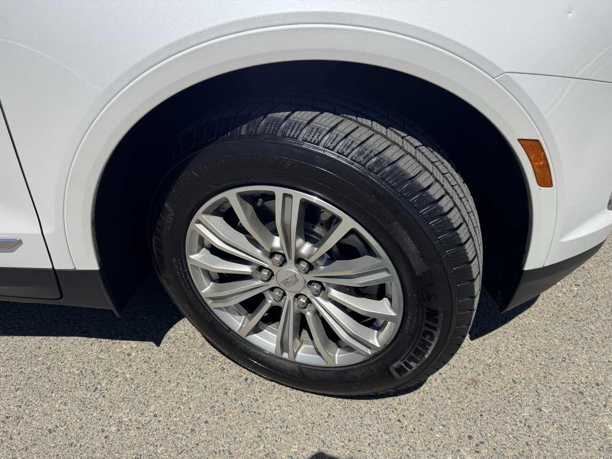 Vehicle image 44 of 46