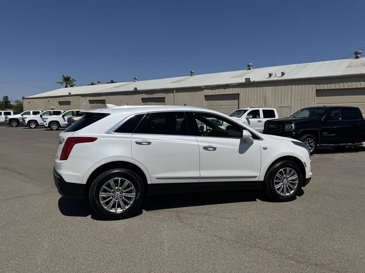 Vehicle image 10 of 46