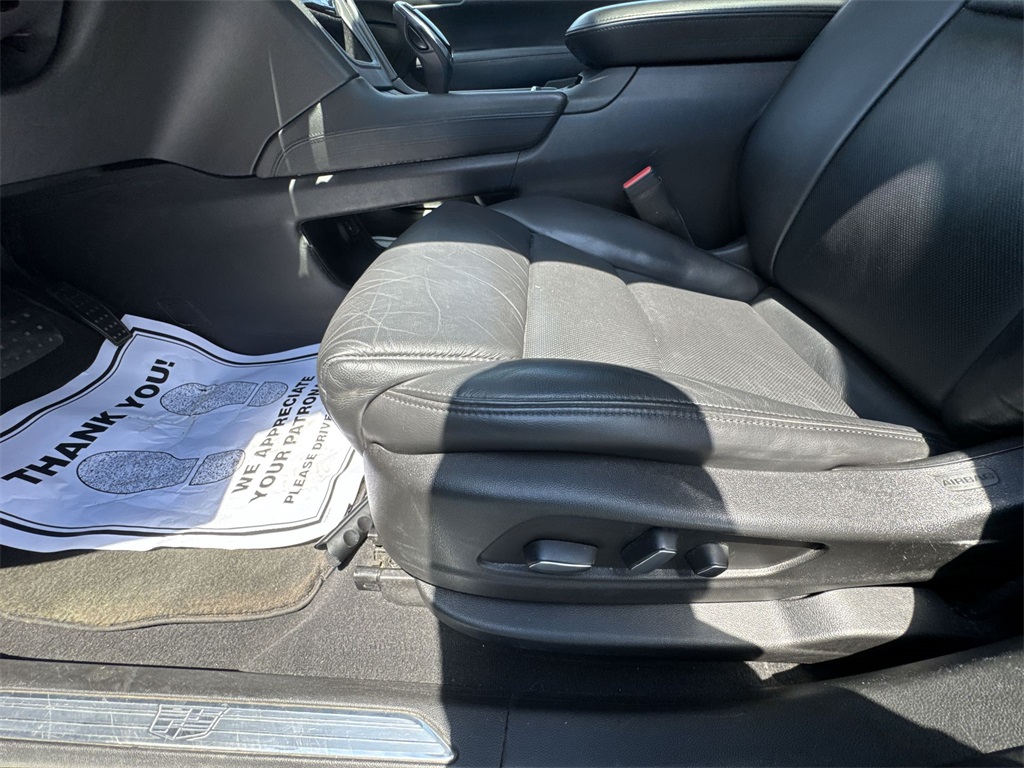 Vehicle image 26 of 27