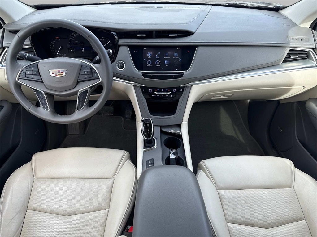 Vehicle image 14 of 28