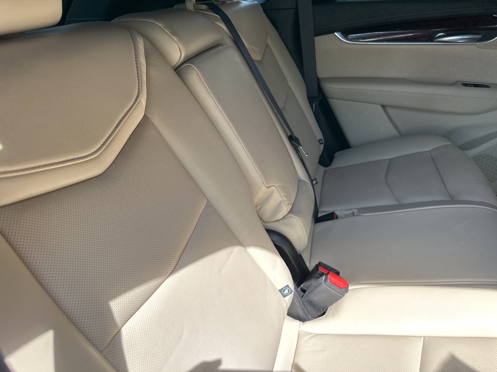Vehicle image 20 of 33