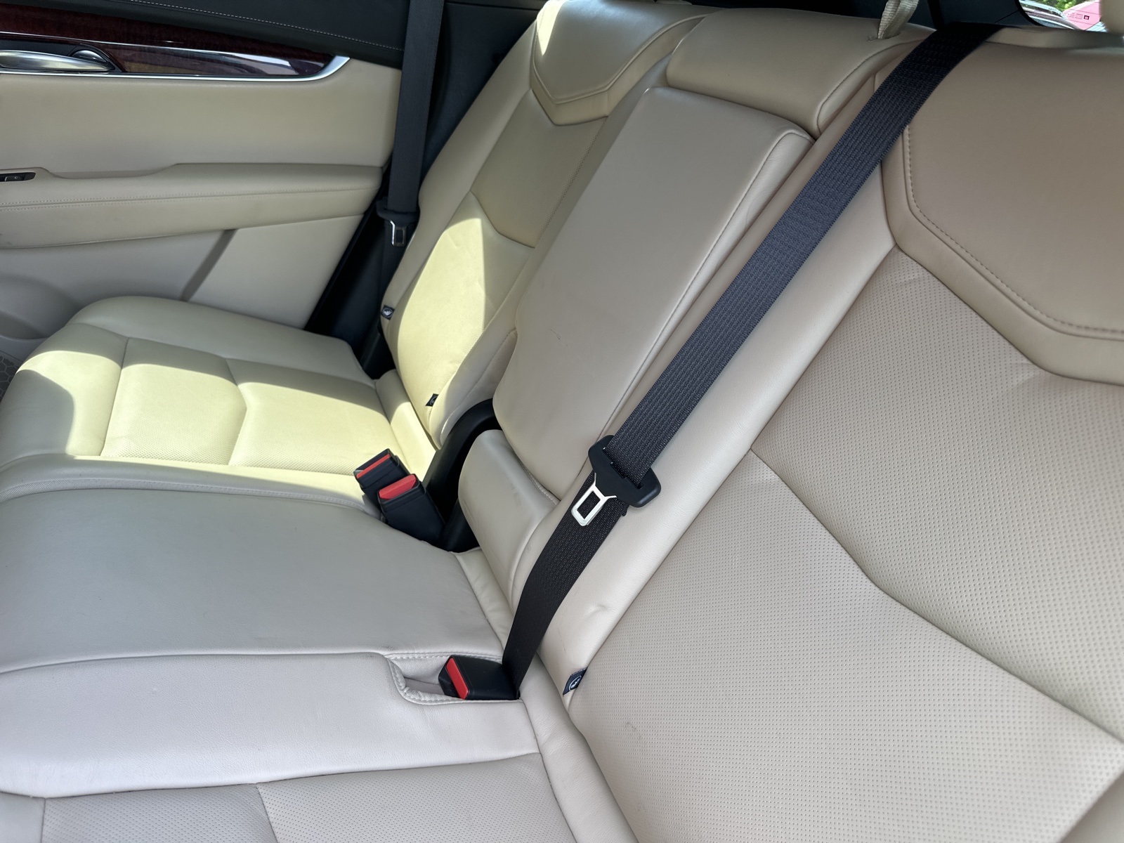 Vehicle image 19 of 33