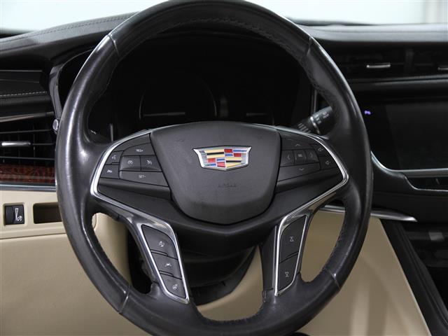 Vehicle image 7 of 25