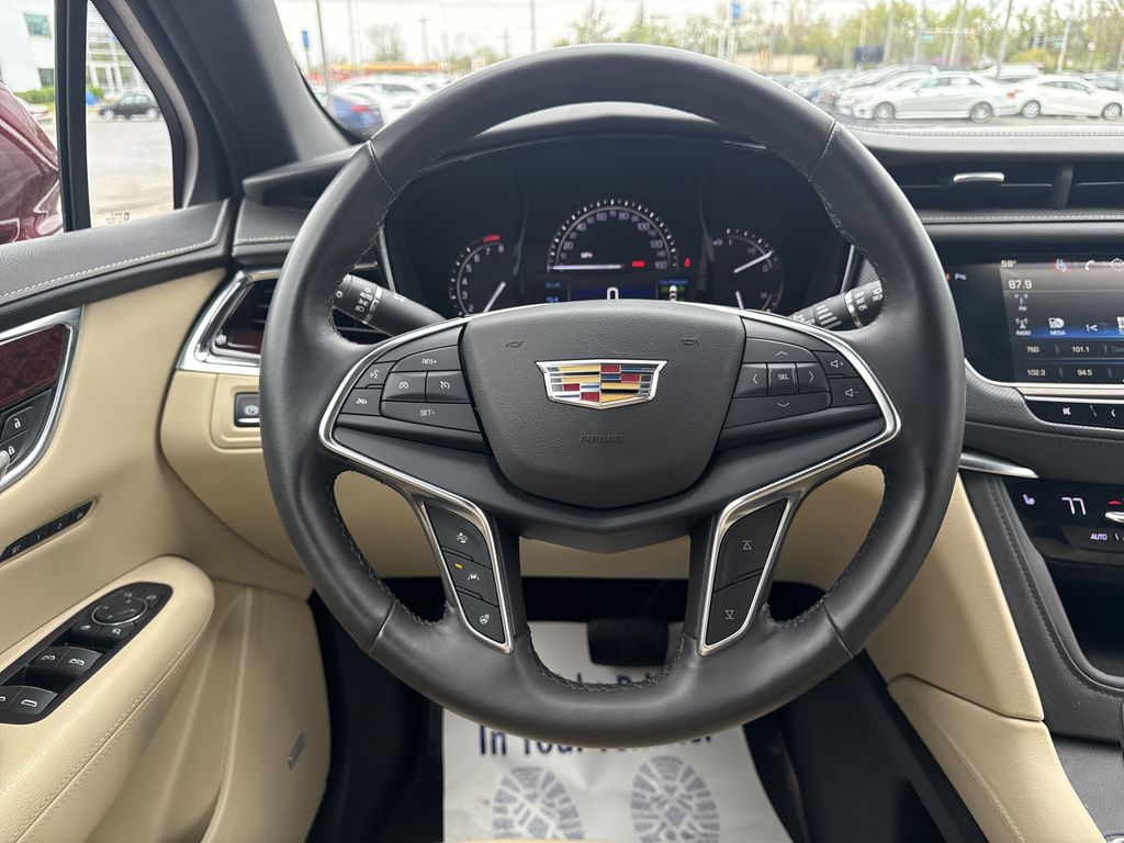 Vehicle image 19 of 30