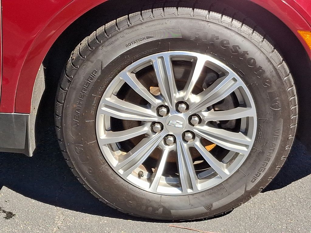 Vehicle image 9 of 33
