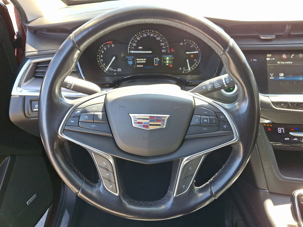 Vehicle image 18 of 33